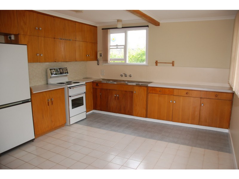 2/26 Douglas  Avenue, New Town TAS 7008