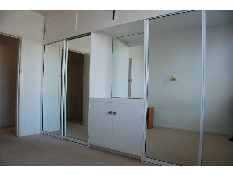 2/1A Sayer  Crescent, Sandy Bay TAS 7005