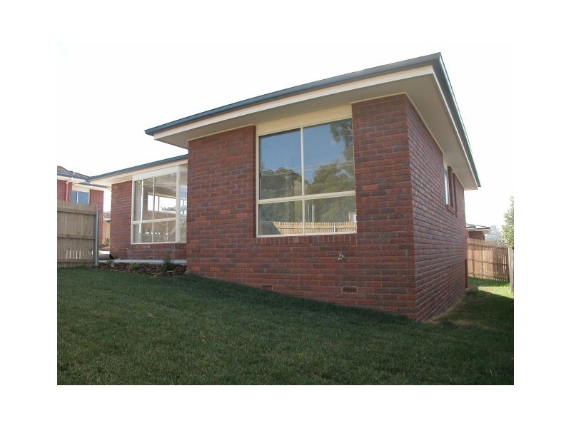 1/18 Gourlay  Street, Blackmans Bay TAS 7052