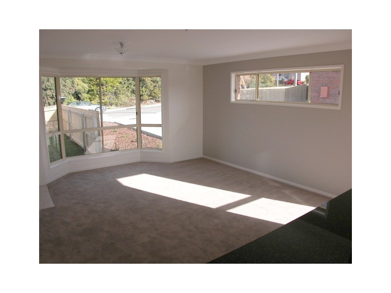 1/18 Gourlay  Street, Blackmans Bay TAS 7052