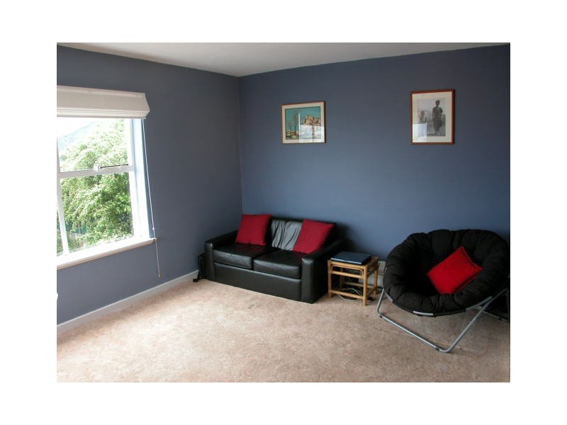 2/67 Barrack  Street, Hobart TAS 7000