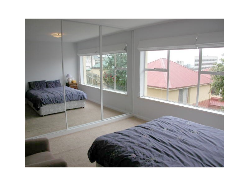 2/67 Barrack  Street, Hobart TAS 7000