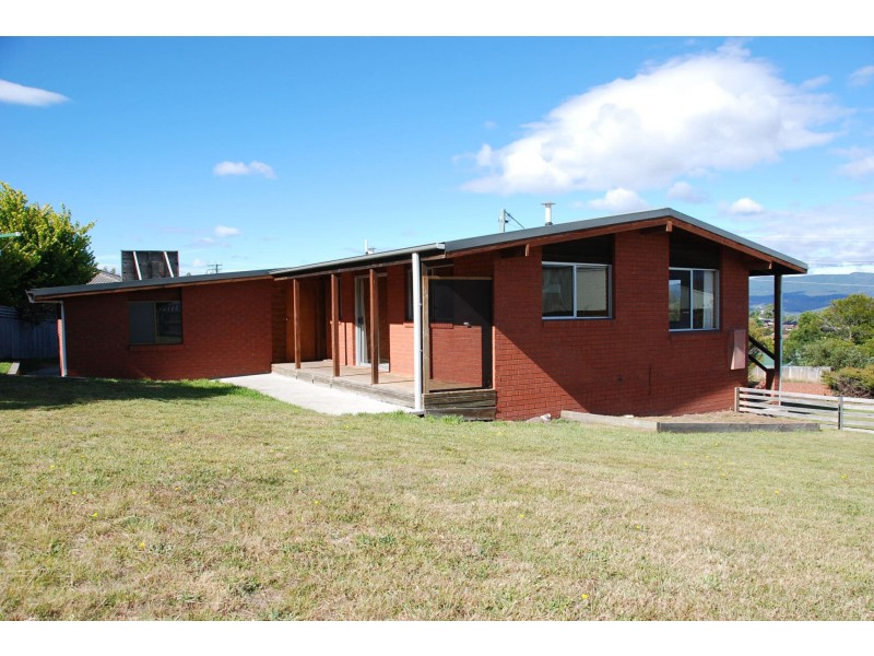 100 Redwood Road, Kingston TAS 7050