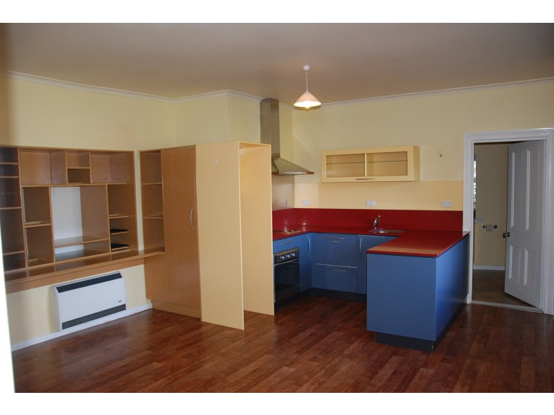 2/352 Liverpool Street, West Hobart TAS 7000