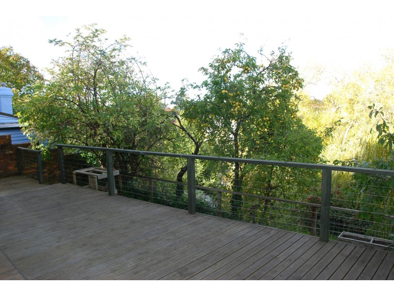 2/352 Liverpool Street, West Hobart TAS 7000