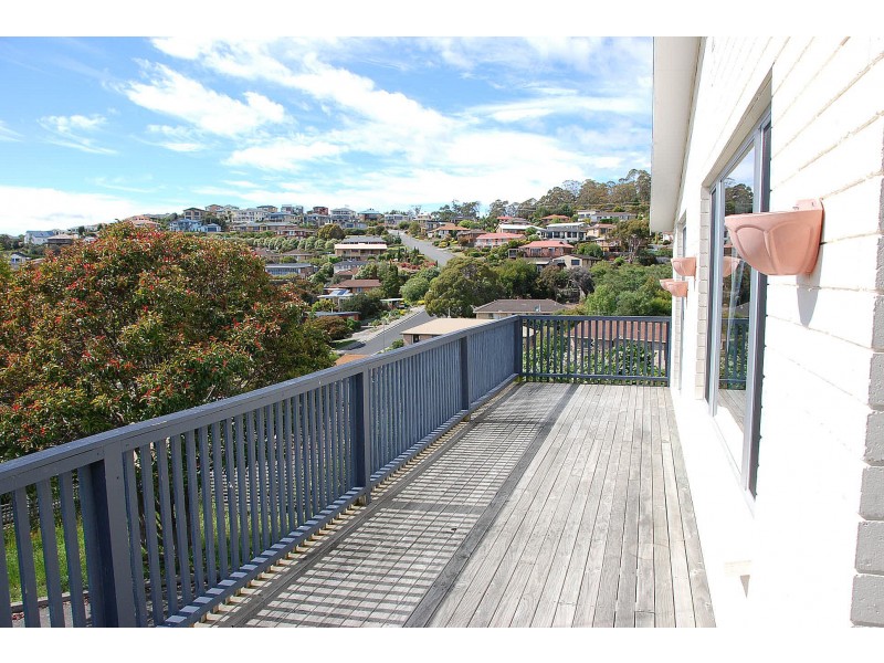 7 Kulgoa Place, Blackmans Bay TAS 7052