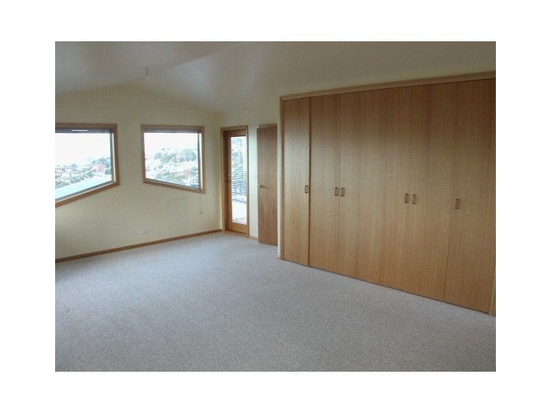 7 Kulgoa Place, Blackmans Bay TAS 7052