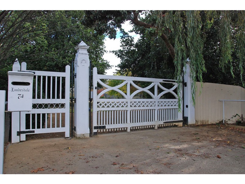 74 Risdon  Road, New Town TAS 7008