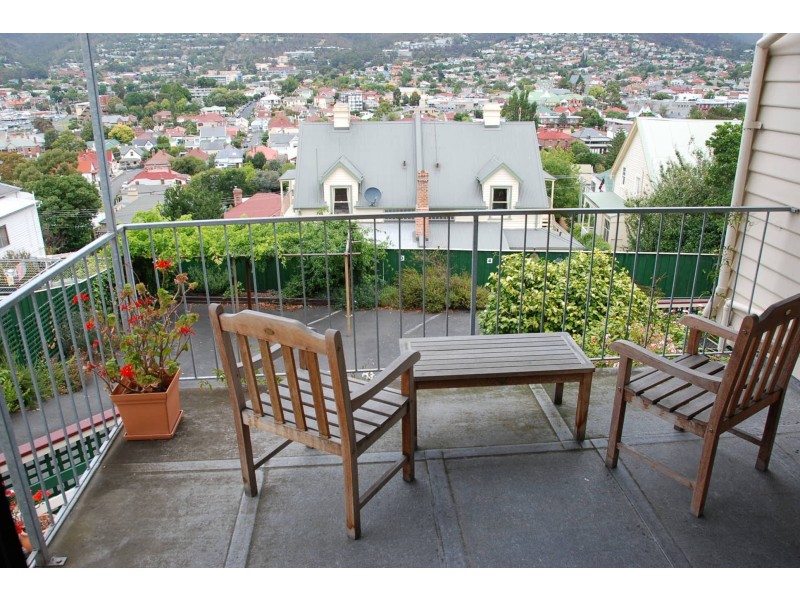 2/16 St Georges  Terrace, Battery Point TAS 7004