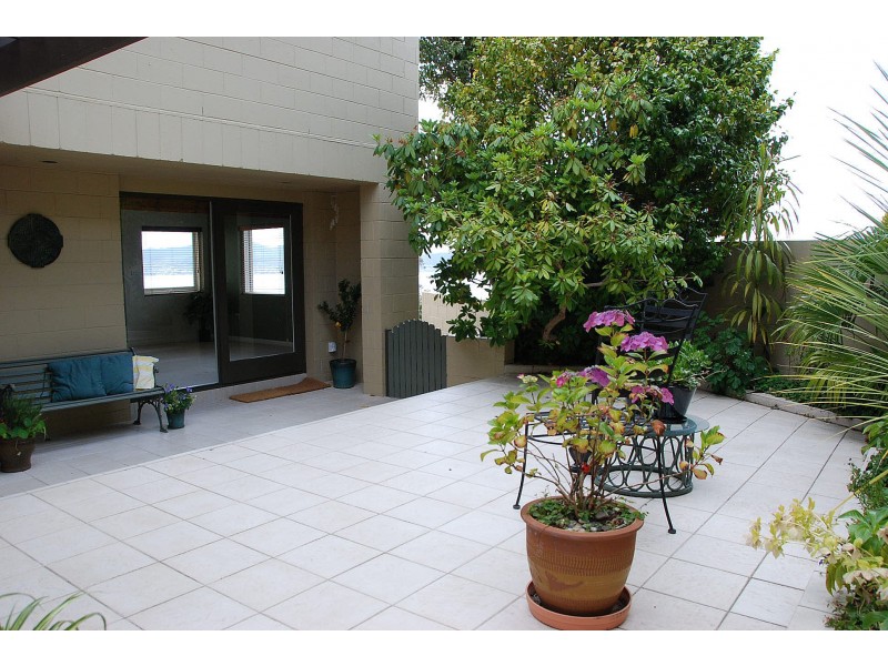 2/455 Churchill Avenue, Sandy Bay TAS 7005