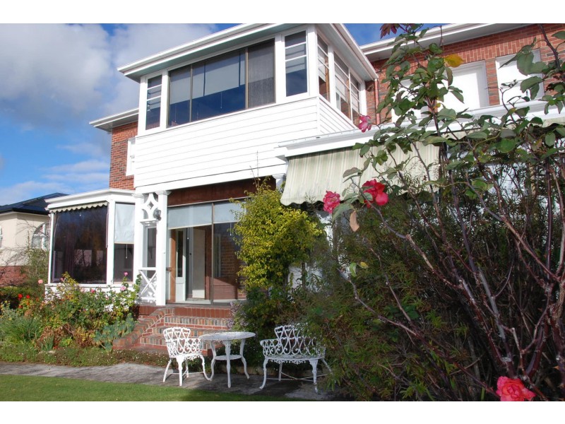 471 Sandy Bay Road, Sandy Bay TAS 7005