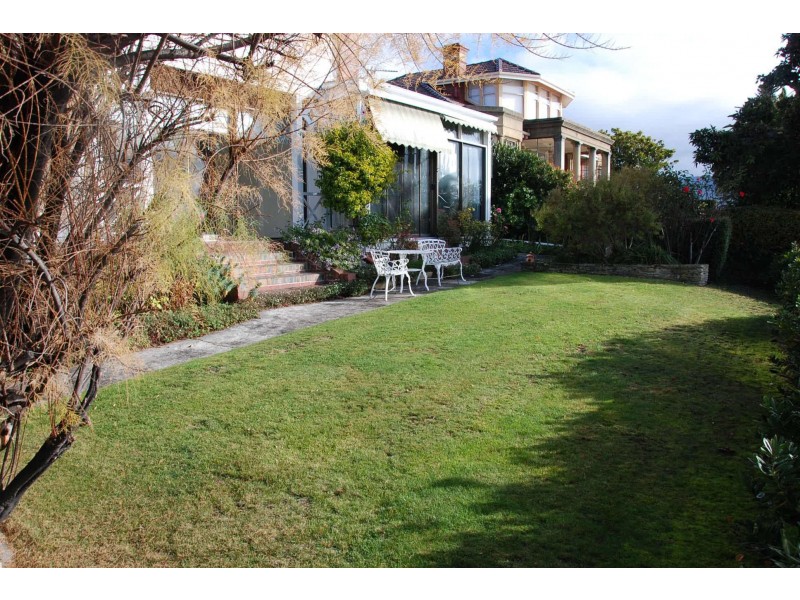 471 Sandy Bay Road, Sandy Bay TAS 7005