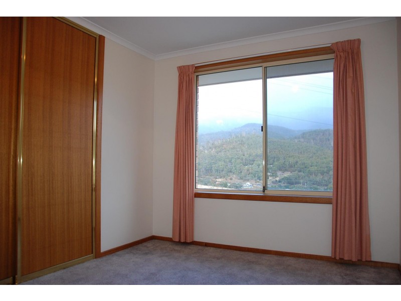 2/25 Daylesford Road, West Moonah TAS 7009