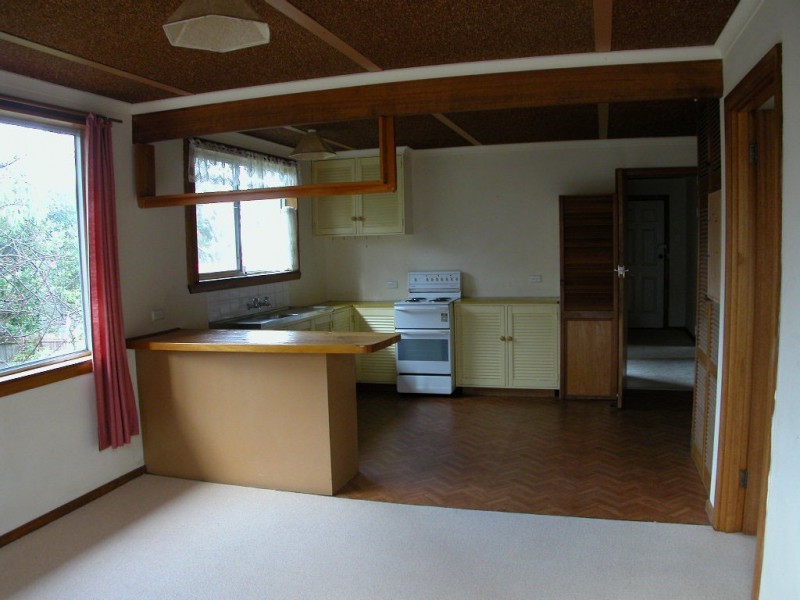 1 Hillside Crescent, West Hobart TAS 7000