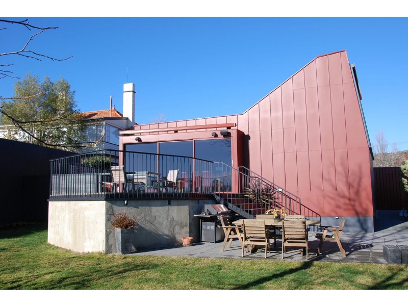 16 Lord Street, Sandy Bay TAS 7005