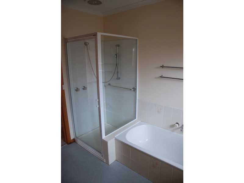 3/3A Bilton Walk, Claremont TAS 7011