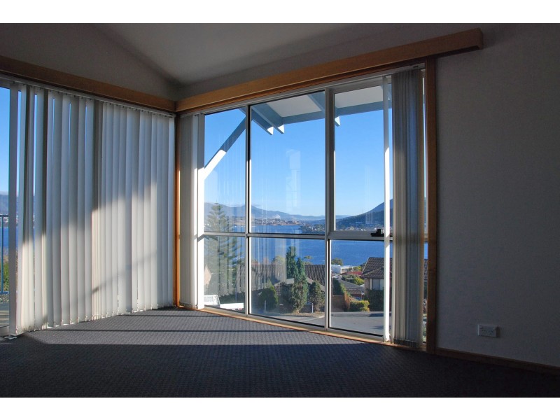 1/3 Cyrus Court, Rose Bay TAS 7015