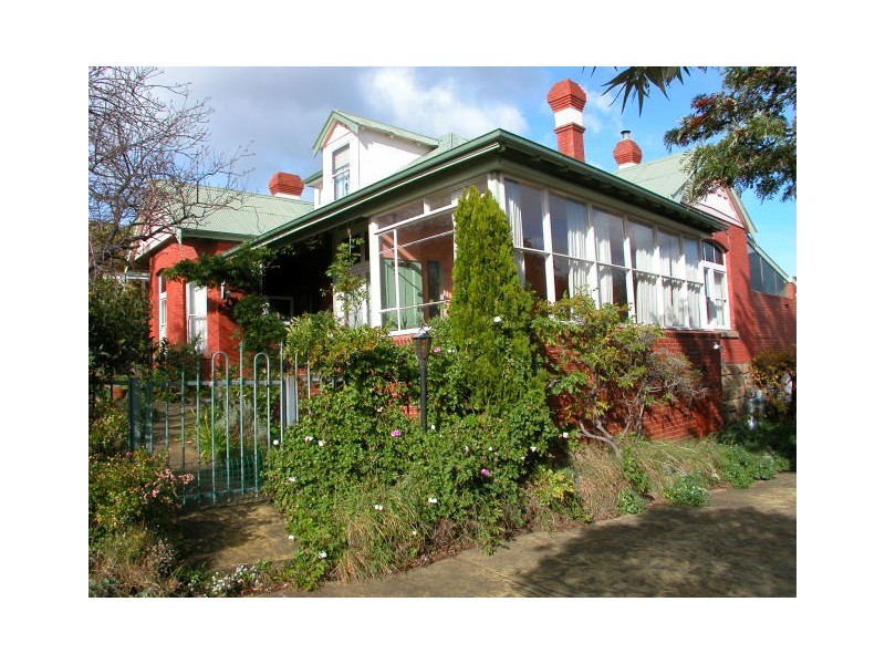 26 Pirie Street, New Town TAS 7008