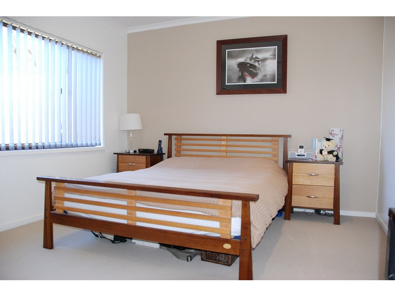 1 Bartlett Place, Lindisfarne TAS 7015