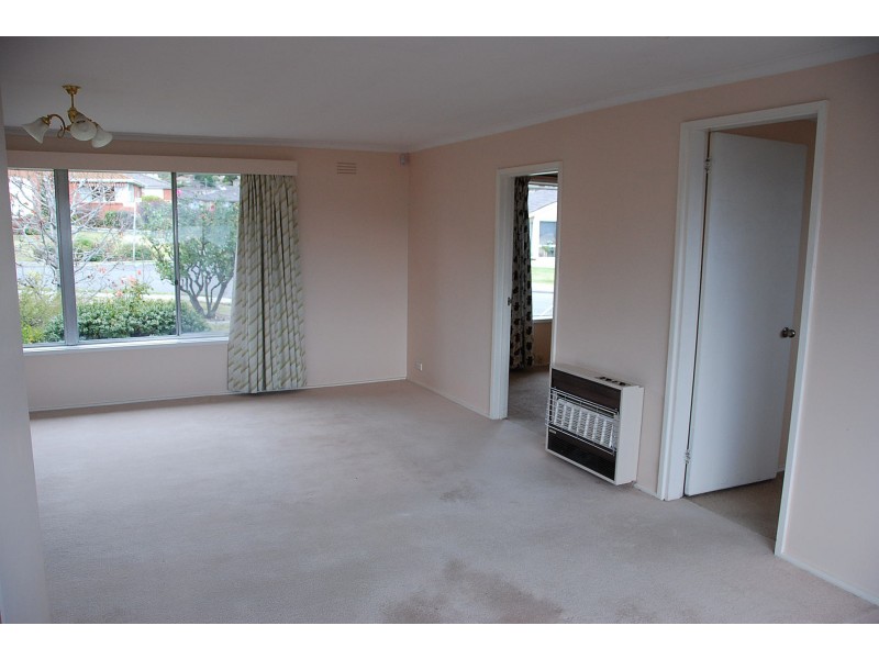 1 Lorne Crescent, Howrah TAS 7018