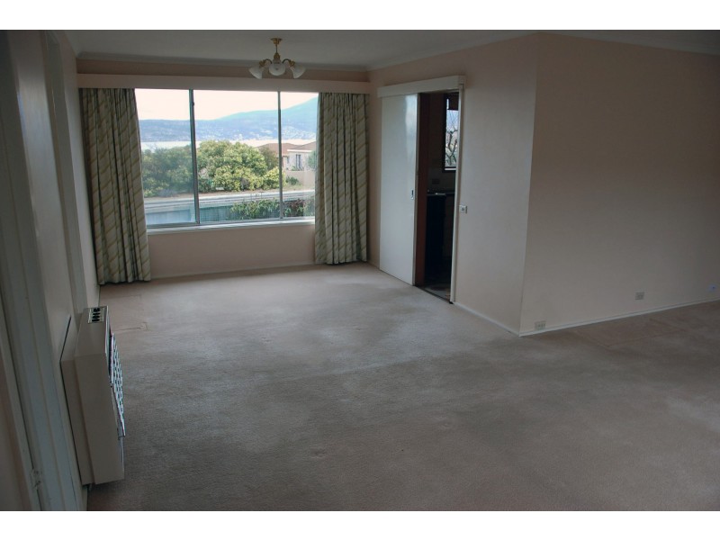 1 Lorne Crescent, Howrah TAS 7018