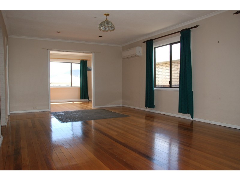 1/16 Kenbrae  Avenue, Glenorchy TAS 7010