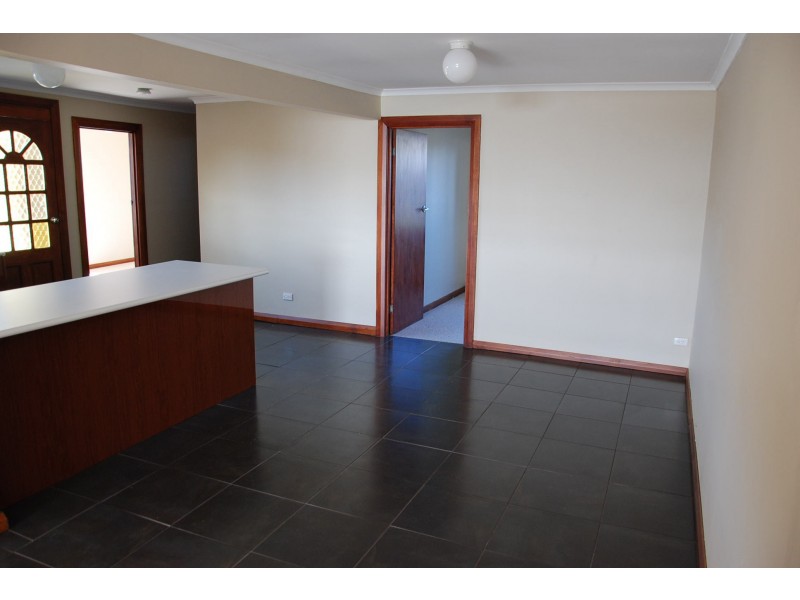 2/11 Kulgoa Place, Blackmans Bay TAS 7052