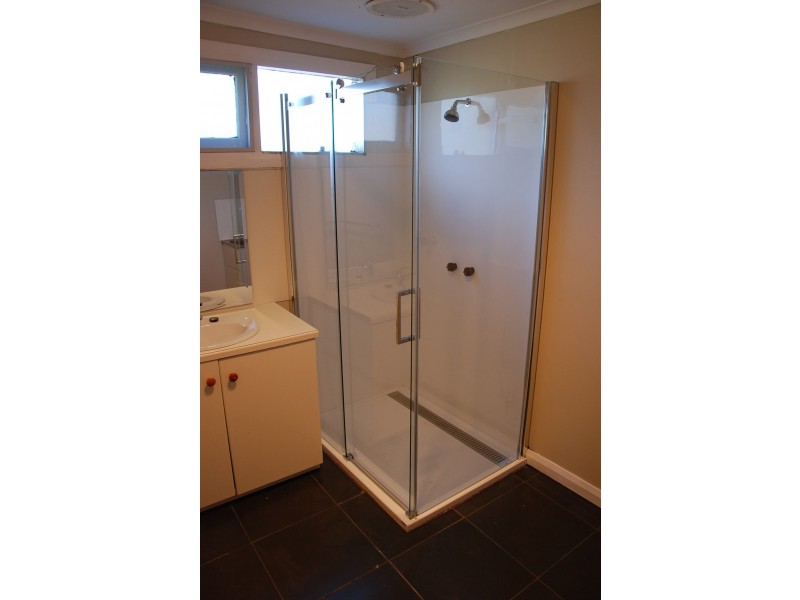 2/11 Kulgoa Place, Blackmans Bay TAS 7052