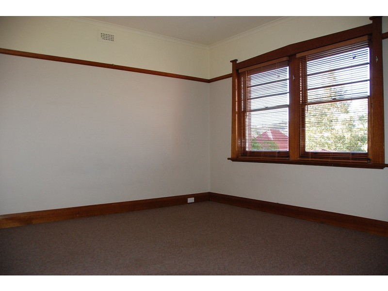 140 Newtown Road, New Town TAS 7008