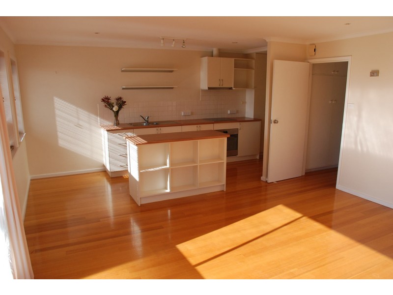 3/188 Churchill  Avenue, Sandy Bay TAS 7005