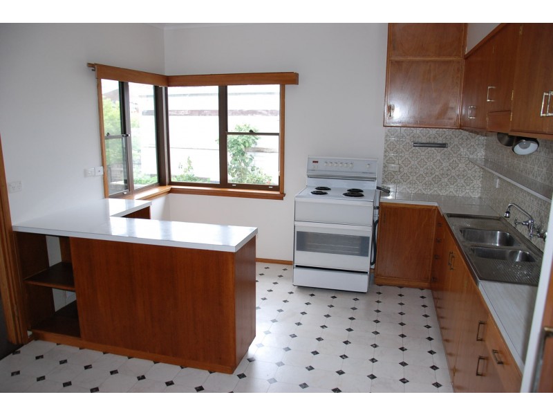 8 Tiersen Place, Sandy Bay TAS 7005