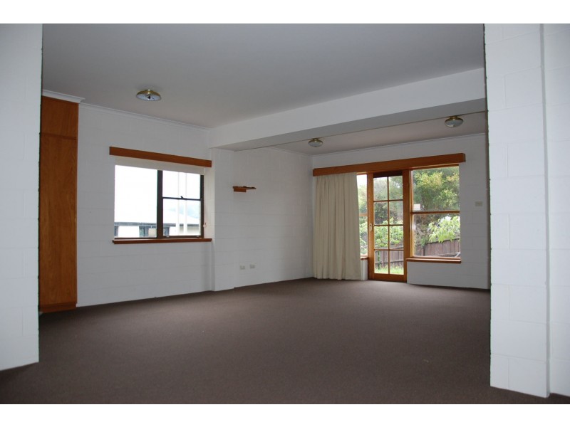8 Tiersen Place, Sandy Bay TAS 7005