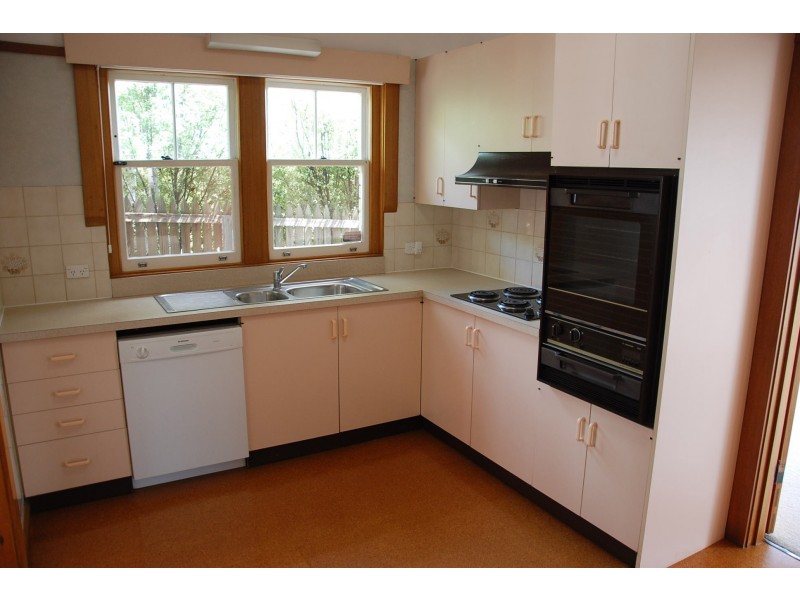 10 Heathcombe Avenue, Sandy Bay TAS 7005