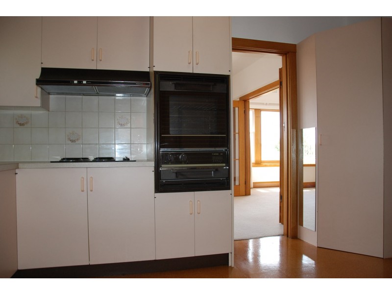 10 Heathcombe Avenue, Sandy Bay TAS 7005