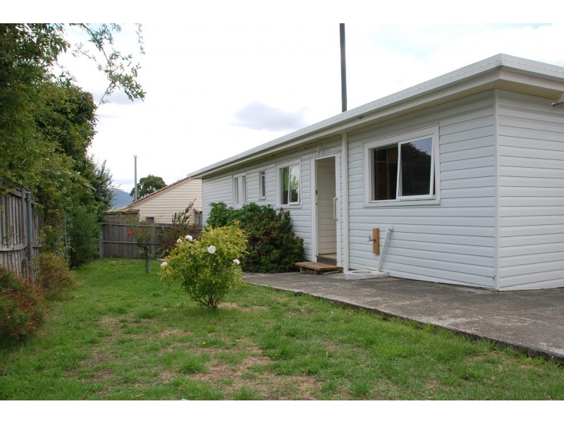 7 Girvan Avenue, New Town TAS 7008