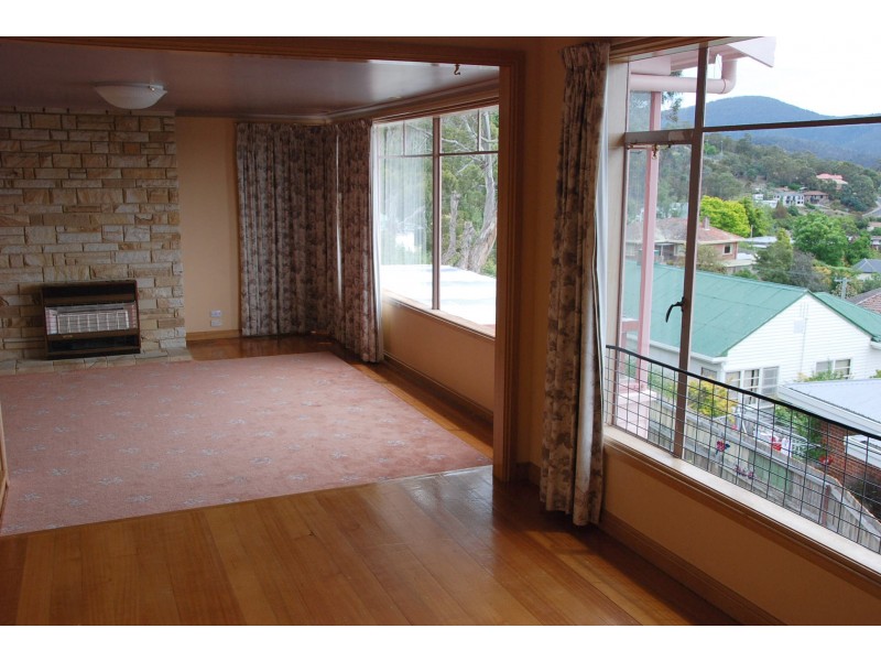 33 Darling Parade, Mount Stuart TAS 7000