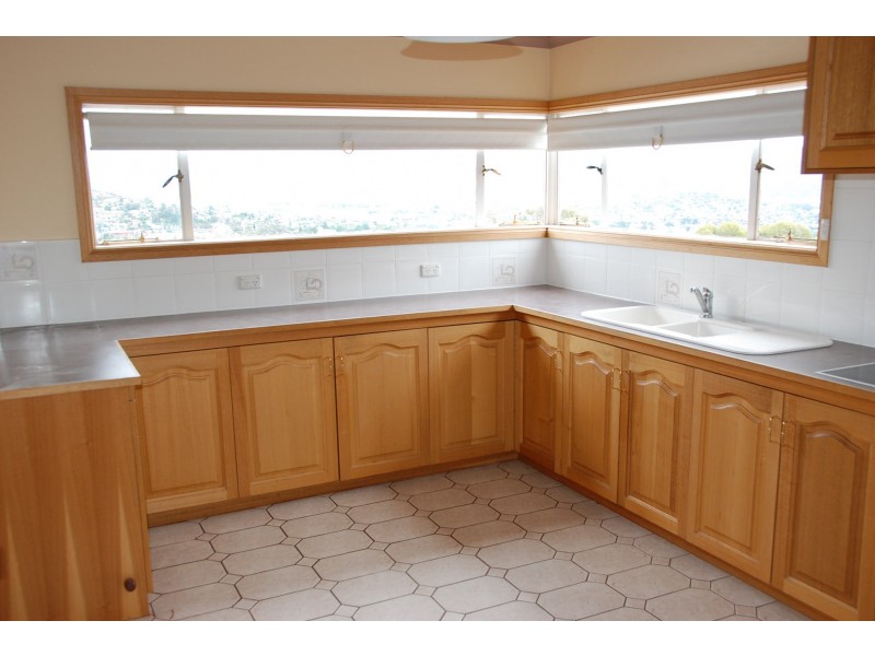 33 Darling Parade, Mount Stuart TAS 7000