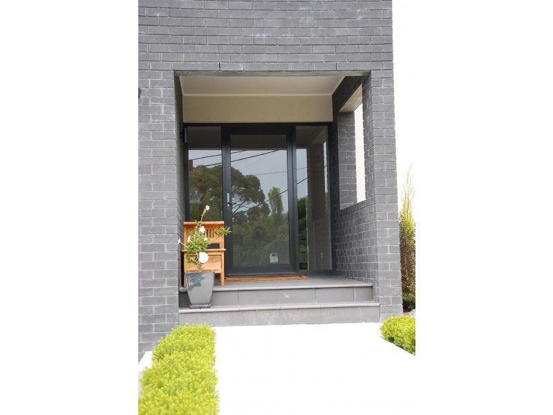1 Nubeena Crescent, Taroona TAS 7053