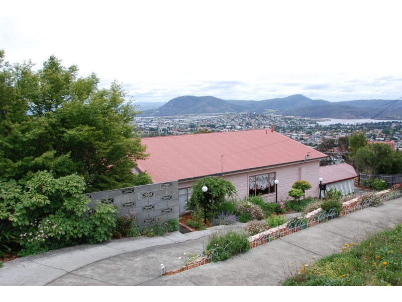 33 Darlling Parade, Mount Stuart TAS 7000