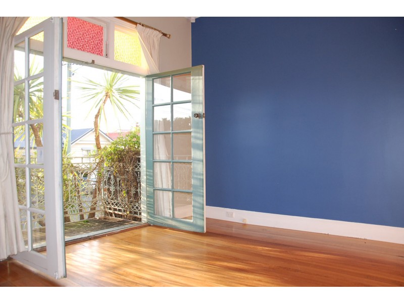 52 Parliament Street, Sandy Bay TAS 7005