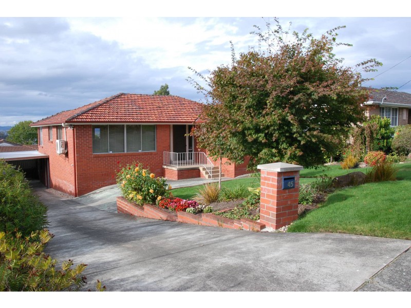 45 Kunama Drive, Kingston Beach TAS 7050