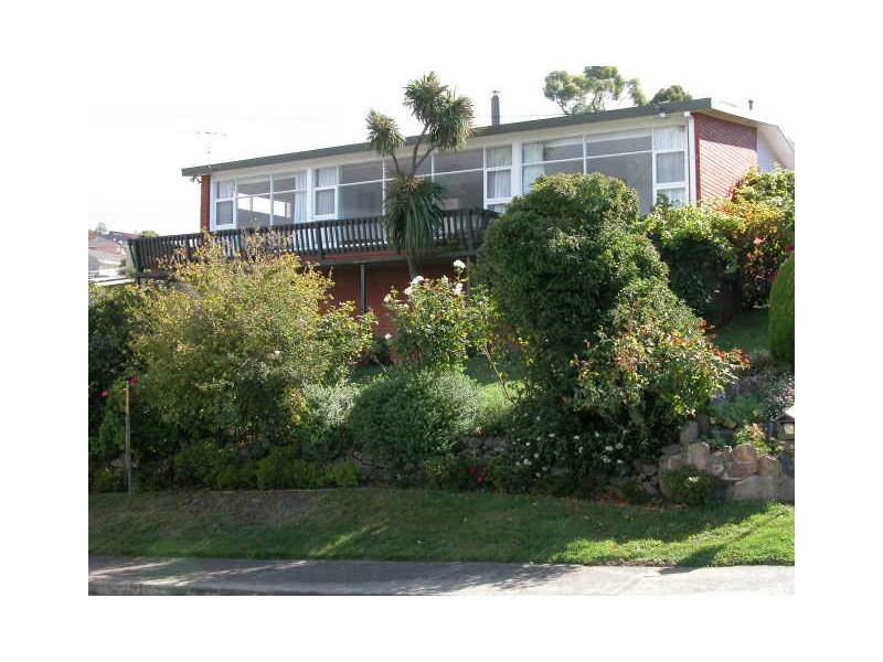 6 Monash Avenue, Lenah Valley TAS 7008