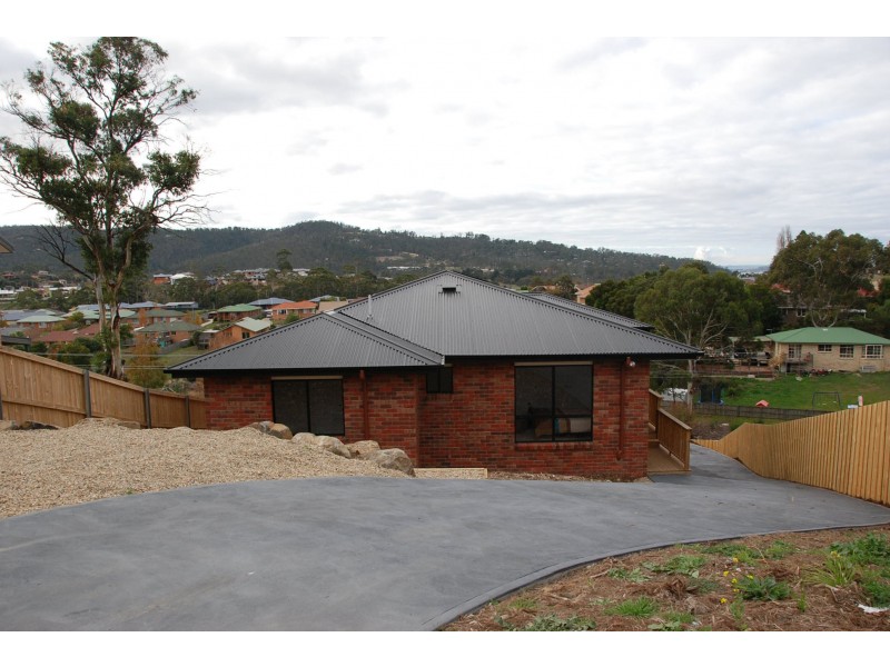 9 Alicia Road, Kingston TAS 7050
