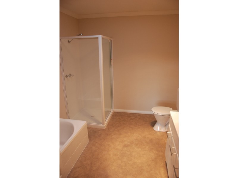 9 Alicia Road, Kingston TAS 7050