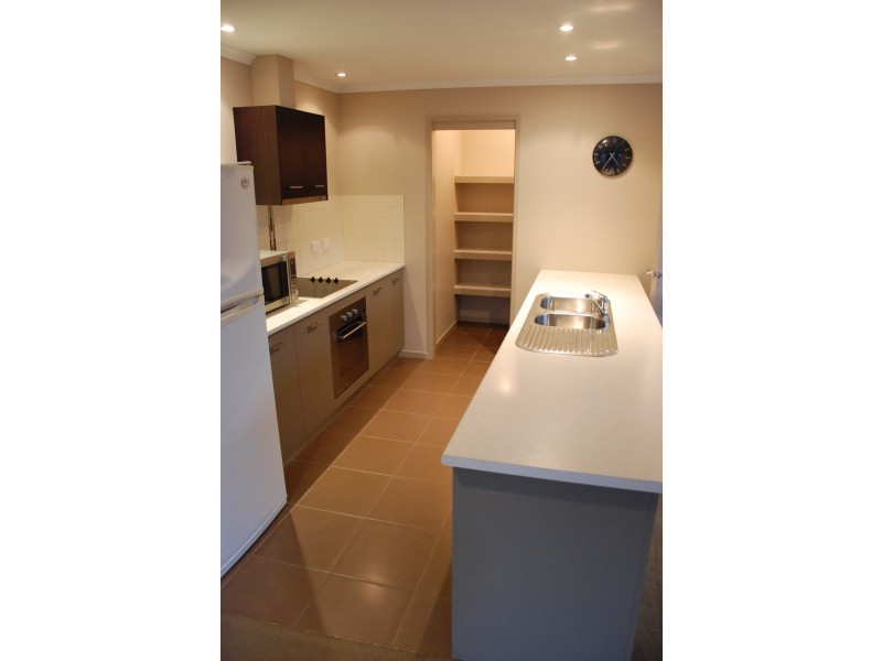 2/5 Erebus Street, Warrane TAS 7018
