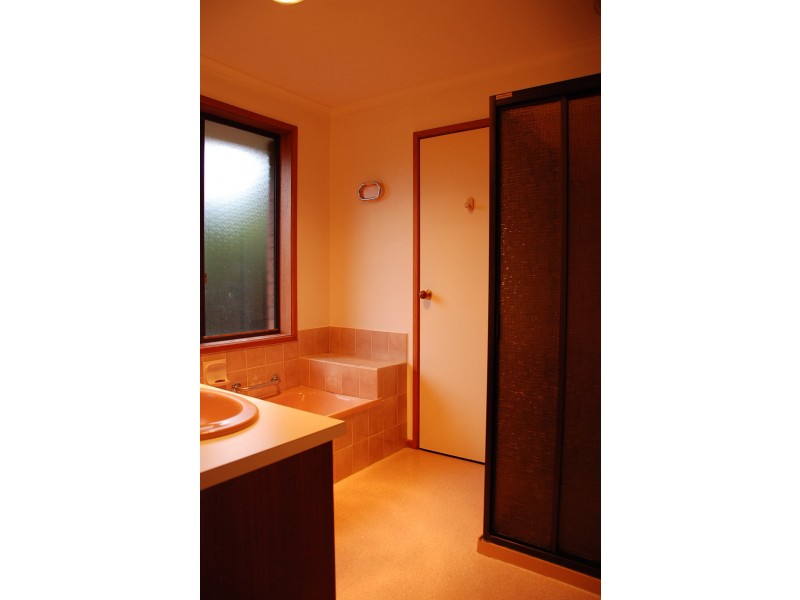 43 Redwood  Road, Kingston TAS 7050