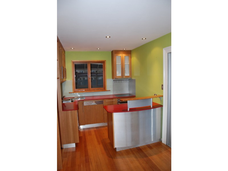 18 Rattle Street, New Town TAS 7008