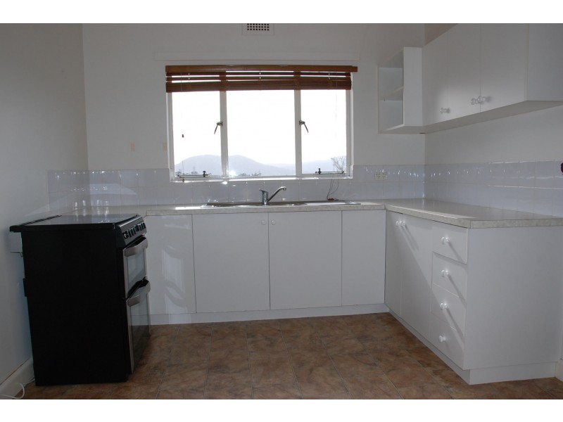 43 Edge Avenue, Lenah Valley TAS 7008