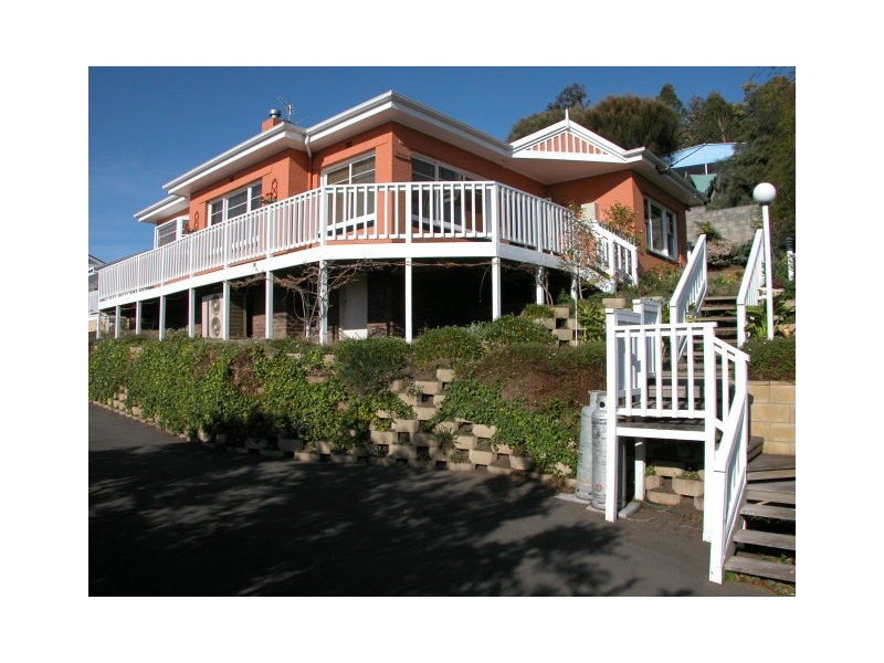92 Arthur  Street, West Hobart TAS 7000