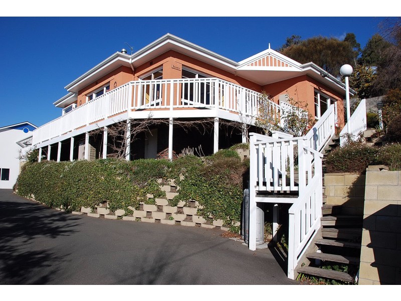 92 Arthur  Street, West Hobart TAS 7000